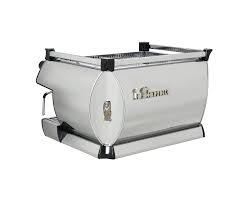 Already available on all kb90 and on machines equipped with la marzocco 1.12.1 firmware, drip prediction improves accuracy and ease of use, by stopping the espresso extraction at the right moment to ensure target beverage mass is met. La Marzocco Gb5 Espresso Machine Shop Dukes Coffee Roasters