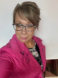 Greetings! I am your Tupperware Consultant and TupperRebel Jamie Hipple. I  began my TupperJourney A week ago when I did not read an entire message and  agreed but thankful I did. I'm