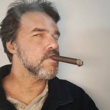 What!! A 3 door in pulp fiction! Never noticed this before