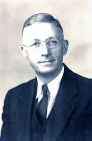 Silas Larsen's Instagram, Twitter & Facebook