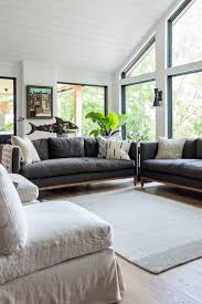 Visitez Une Maison De Campagne De Style Scandinave Dans Le Comte De Prince Edward Bungalow Living Rooms Home Home Living Room