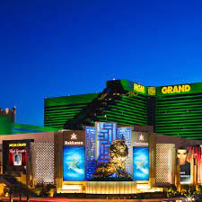 Mgm Grand Mandalay Bay Sold To Investment Group For 2 5 Billion Eater Vegas
