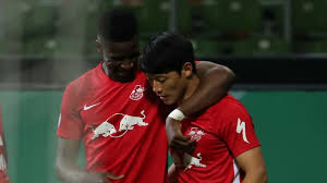 It shows all personal information about the players, including age, nationality, contract duration and current market value. Rb Leipzig News Kehrtwende Bei Hee Chan Hwang