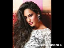 The top male actor charges rs.40 cr to rs.70 cr per film, and the leading female actor paid less. Bollywood Actress With Beautiful Eyes Indian Actress With Beautiful Eyes Bollywood Actress With Most Beautiful Eyes Filmibeat