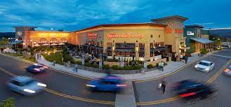 The eleven member commission supports the development of new arts programs and supports and funds local arts, cultural and ethnic activities. Macerich Properties Danbury Fair