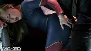 WickedParodies - Supergirl Seduces Braniac Into Anal Sex - XVIDEOS.COM