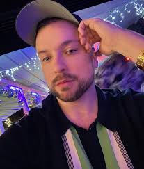 Chris Coffee (@hautecoffeeny) • Instagram photos and videos