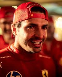 Sunday in Abu Dhabi 📸🌶️ #AbuDhabiGP ⁣⁣ ⁣⁣⁣⁣⁣⁣⁣ ⁣⁣⁣⁣⁣ ⁣⁣⁣⁣⁣⁣⁣ 📸  CarlosSainz