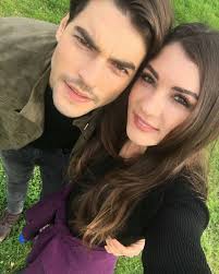 Es film sosyal medya hesaplarımızı takip etmeyi. Burcu Ozberk News On Twitter Burcu Ozberk Ve Akin Akinozu Aslan Ailem Setinden Burcu Ozberk And Akin Akinozu From Aslan Ailem Burcuozberk Aslanailem Https T Co Rxlx5cus8a