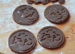 Anschließend teig ausrollen (nicht zu dünn, da der stempel sonst nicht richtig funktioniert). Toiletten Fur Alle In Bw Service Zum Backen