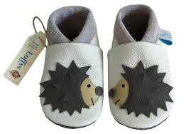 krabbelschuhe gr 20 21 igel grau weiss krabbelschuhe babyschuhe stricken leder babyschuhe