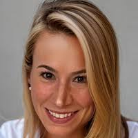 Caitlyn Brown, LOAN OFFICER