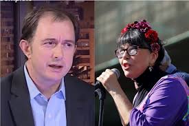 Malucha pinto solari (16 nisan 1955 doğumlu) şilili aktris, tiyatro yönetmeni ve oyun yazarıdır. Ivan Poduje Y Malucha Pinto Se Enfrentan Por La Comunidad Ecologica