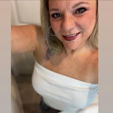 Are there any salad bars anymore?? Looking for N Ft Worth area….💔