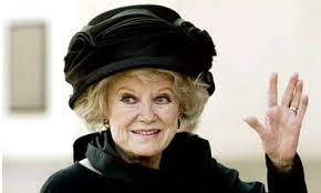 Phyllis Diller dies aged 95 | Comedy | The Guardian