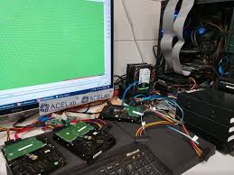 Hard Drive Internal Components - Platters and Read Write Heads