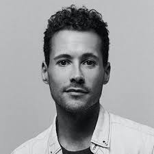 Top 30 E-Commerce Photo Studio Professionals