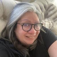 Sandra Vivas's Instagram, Twitter & Facebook