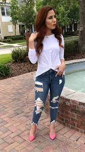 Causal Look Express Ripped Jeans Gap White Twist Top And Hot Pink Pumps Springstyle Ootd Datenight Weekend Fashion Outfits Fashion Fall Fashion Outfits