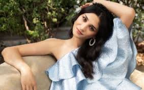 She graduated from istanbul university state conservatory. Makbule Sitare Akbas Kimdir Kac Yasinda Nereli Hayati
