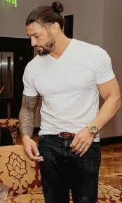 Roman reigns is the best wrestler and before many years they have entered the media news and famous among people. View Short Hair Roman Reigns Hairstyle Pictures