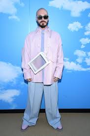 J balvin wants his fans to know that coronavirus is real and it's dangerous.. J Balvin Front Row Louis Vuitton Men S Fall Winter 2020 Show In Paris Fashionsizzle