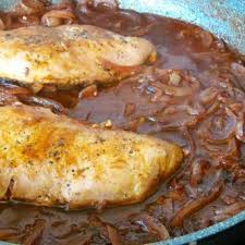 Hahnchenbrust Mit Zwiebel Weinsosse Chefkoch De Weinsosse Fleisch Gerichte Hahnchenbrust