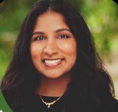 Learn about the Mentors helping entrepreneurs in our program