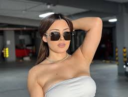 Adriana Olivarez: Mira las fotos más atrevidas de la mexicoamericana que  triunfa en OnlyFans