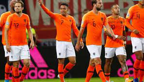 أعلن الاتحاد الهولندي لكرة القدم يوم الأربعاء تعيين دفايت لودفيخس المدرب المساعد كمدير فني مؤقت خلفا لرونالد كومان. Ø±Ø¨Ø§Ø¹ÙŠØ© Ù‡ÙˆÙ„Ù†Ø¯ÙŠØ© ØªØµØ¹Ù‚ Ø§Ù„Ø£Ù„Ù…Ø§Ù† ÙÙŠ ØµØ¯Ø§Ù… Ù…Ø«ÙŠØ± Ø¨ØªØµÙÙŠØ§Øª ÙŠÙˆØ±Ùˆ 2020