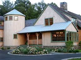 Such a roof can be reasonably expected to be some 50 to 60 degrees cooler than a darker color asphalt shingles roof. How To Pick The Right Metal Roof Color Consumer Guide For 2021