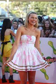 She has received nominations for two academy awards, four golden globe awards. Margot Robbie Style See How The Actress S Fashions Has Evolved From 2009 To 2016 Glamour