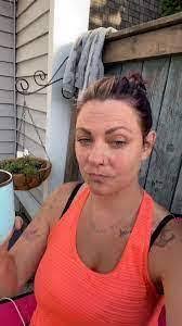 Tara Cleland's Instagram, Twitter & Facebook