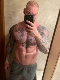 Hafthor bjornsson is a literal and figurative big star in game of thrones as his role of the mountain. Hafthor J Bjornsson Thorbjornsson Twitter