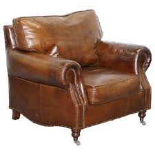 Starting with a small antique shop back in 1976, timothy oulton has developed into the quintessential british design brand. Pin On Sofa