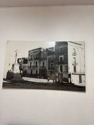 Recordando la gasolinera y la cruz de los caidos en la plasa