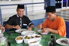 Mengikut butiran yang tular, laporan itu dibuat di balai polis pasir putih, ipoh, perak. Balai Polis Taman Pasir Putih Ipd Seri Alam Halaman Utama Facebook