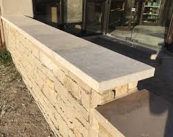 Nous vous présentons les solutions pour le revêtement d'un mur en parpaing. Comment Construire Un Mur En Pierre Pierres Naturelles De Bourgogne