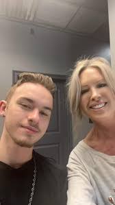 Kelly killed it today with the make over and salt and pepper burst fade!