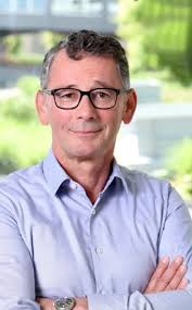 Happy Hour com clientes e amigos