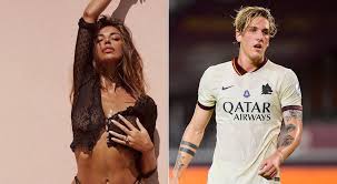 Nicolò zanolo ricondivide la storia postata da chiara nasti, ufficializzando così il loro amore. Madalina Ghenea Non Sto Con Zaniolo Ci Siamo Visti Una Sola Volta Basta Bugie