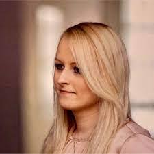 Doreen Helms's Instagram, Twitter & Facebook