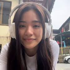 Mikha the strawberry 😆