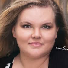 Abbie Fox (@foxyphotoglv)