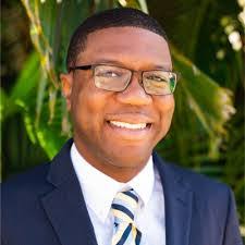 Samuel Weingart's Instagram, Twitter & Facebook