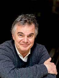Fondateur en 2015 du mouvement citoyen bleu blanc zèbre, il annonce en décembre 2016 sa candidature à l'élection présidentielle française de 2017 mais ne réussit pas à réunir les 500. Alexandre Jardin Site Officiel