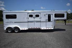 The horse trailer has been gently used and is in very good condition. Used 2005 Sundowner 3 Horse Trailer Gooseneck Horse Trailer Dixie Horse Mule Co