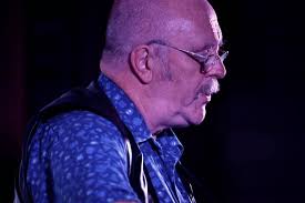 This Sunday is AAFC meeting at our new venue, The Meadowbank at out new  time 1.30pm This week's guest artist is Ian Muir from Prestwick. A much  admired musician and composer, so