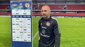 Below you find a lot of statistics for this team. Kalmar Ff Kalmar Ff S Assisterande Tranare Stefan Larsson Fran Kvallens Presskonferens Pa Guldfageln Arena Facebook