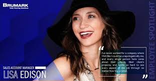 Lisa Edison's Instagram, Twitter & Facebook